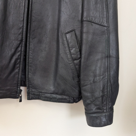 Vintage Black Leather Bomber Jacket - Picture 5 of 16